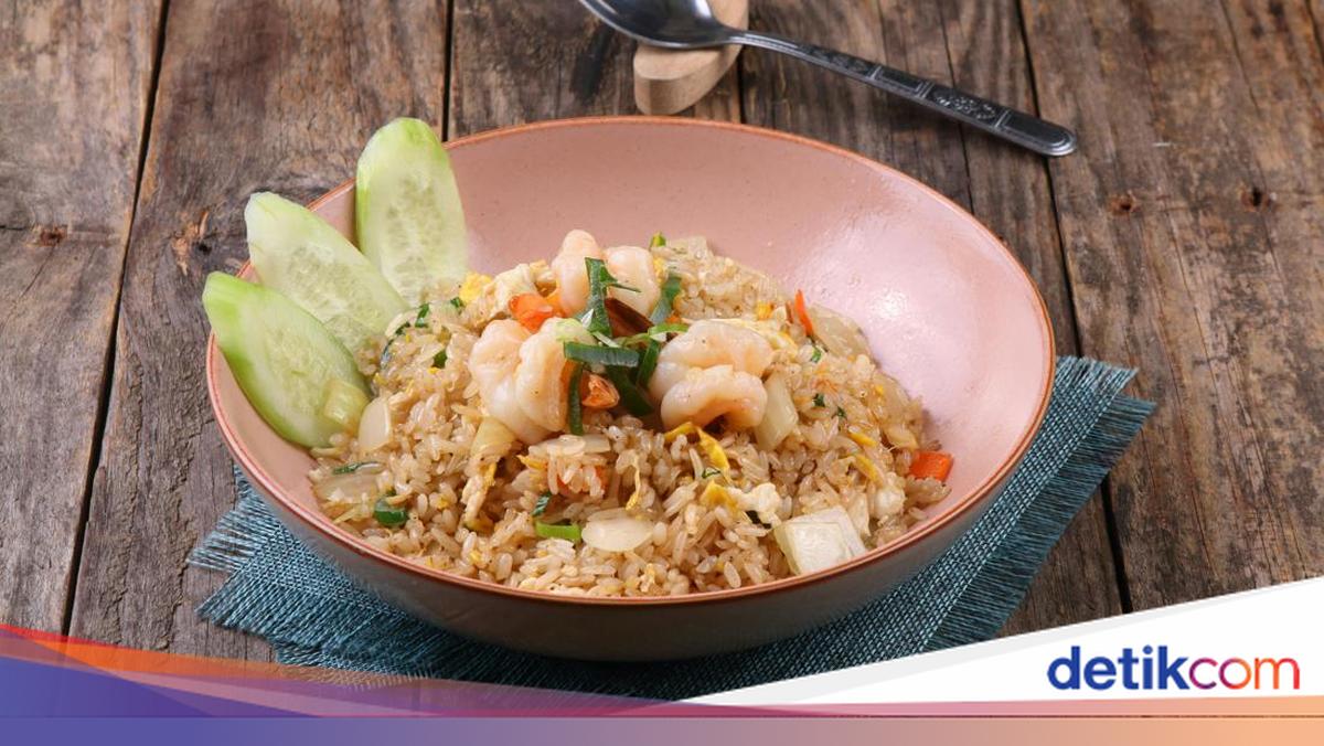 Nasi Goreng Ar: Rasa yang Menghantarkan Kenangan di Jantung Cilacap